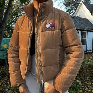 Tommy Hilfiger corduroy puffer jacket 🧸